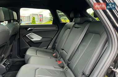 Внедорожник / Кроссовер Audi Q3 2021 в 