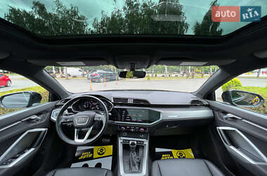 Внедорожник / Кроссовер Audi Q3 2021 в 