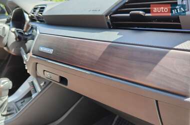 Внедорожник / Кроссовер Audi Q3 2023 в 