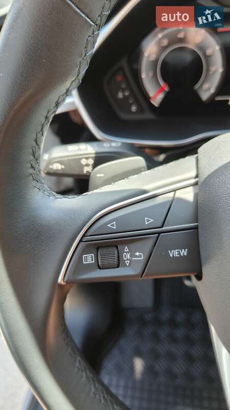 Внедорожник / Кроссовер Audi Q3 2023 в Тернополе