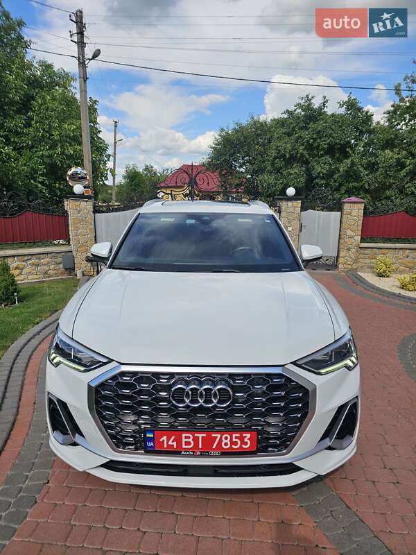 Позашляховик / Кросовер Audi Q3 2021 в Тернополі