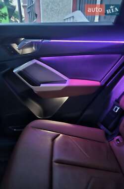 Внедорожник / Кроссовер Audi Q3 2021 в 