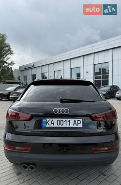 Позашляховик / Кросовер Audi Q3 2015 в 