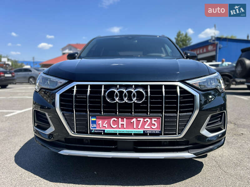 Позашляховик / Кросовер Audi Q3 2019 в Києві