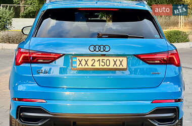Внедорожник / Кроссовер Audi Q3 2020 в 