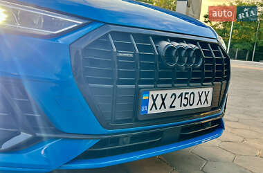 Внедорожник / Кроссовер Audi Q3 2020 в 