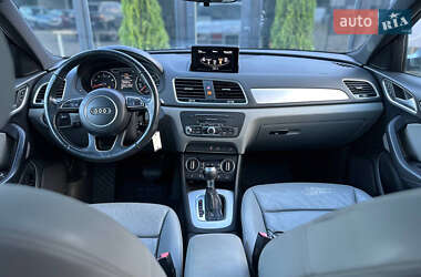 Внедорожник / Кроссовер Audi Q3 2017 в 