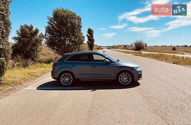 Внедорожник / Кроссовер Audi Q3 2016 в 