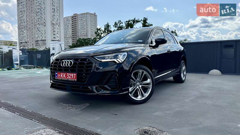 Позашляховик / Кросовер Audi Q3 2021 в Києві