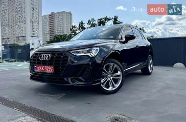 Внедорожник / Кроссовер Audi Q3 2021 в 