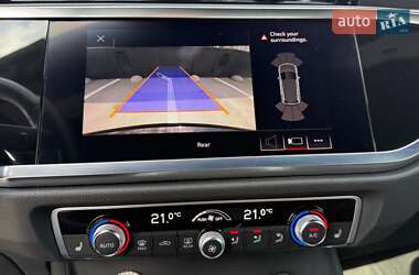 Внедорожник / Кроссовер Audi Q3 2021 в 