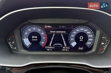 Внедорожник / Кроссовер Audi Q3 2021 в 