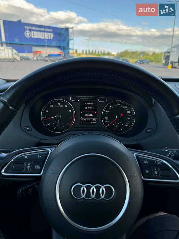 Позашляховик / Кросовер Audi Q3 2014 в Рівному
