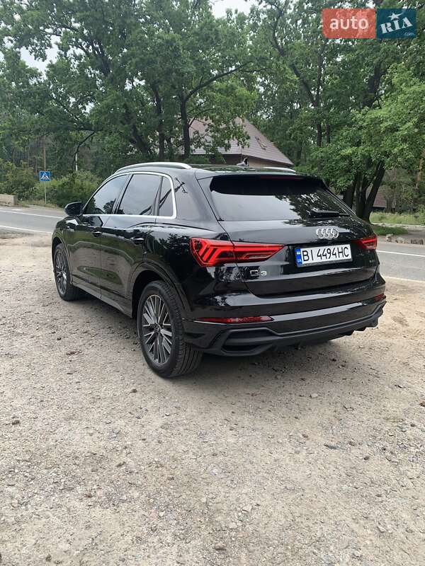 Позашляховик / Кросовер Audi Q3 2022 в Полтаві