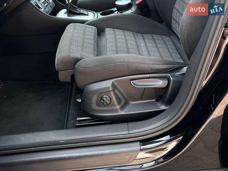 Позашляховик / Кросовер Audi Q3 2013 в Житомирі