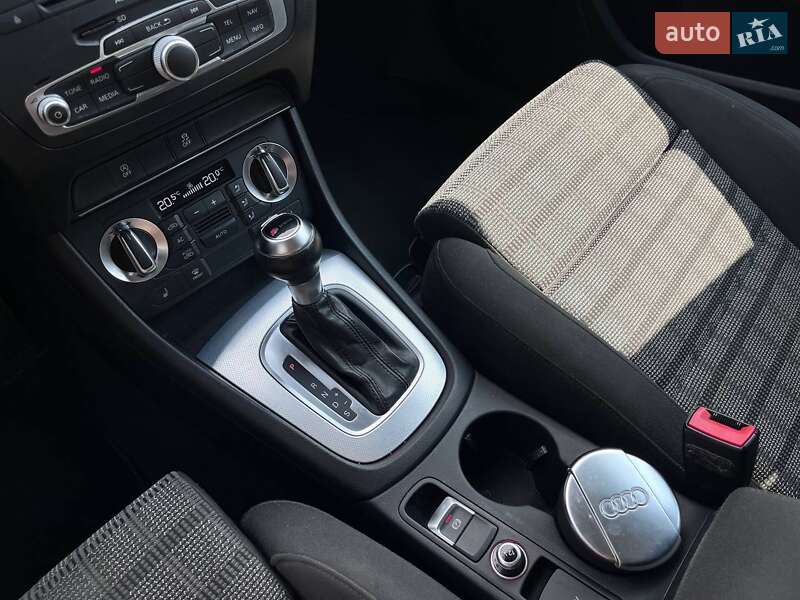 Позашляховик / Кросовер Audi Q3 2013 в Житомирі