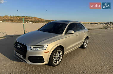 Внедорожник / Кроссовер Audi Q3 2016 в 