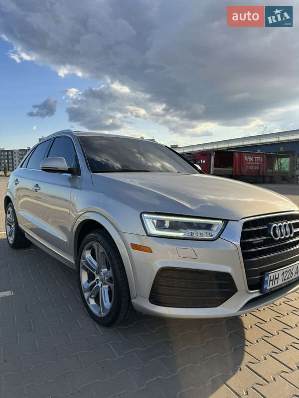 Внедорожник / Кроссовер Audi Q3 2016 в Одессе
