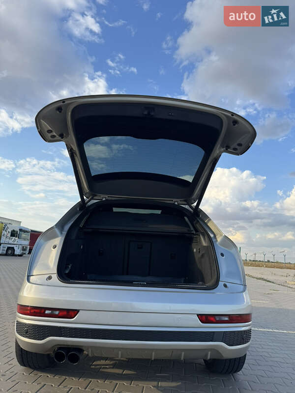 Внедорожник / Кроссовер Audi Q3 2016 в Одессе