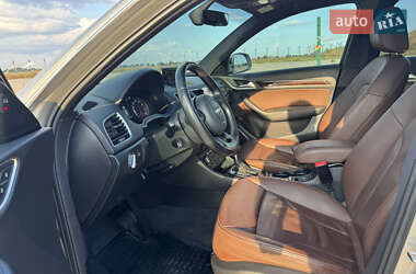 Внедорожник / Кроссовер Audi Q3 2016 в 