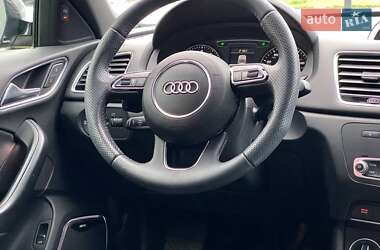 Внедорожник / Кроссовер Audi Q3 2015 в 