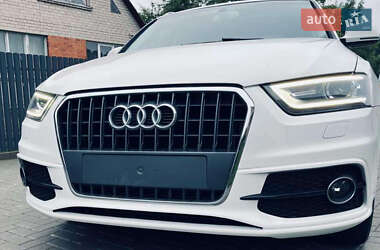 Внедорожник / Кроссовер Audi Q3 2015 в 