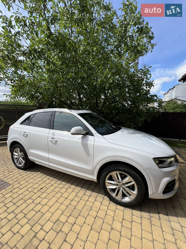 Внедорожник / Кроссовер Audi Q3 2017 в Ивано-Франковске