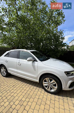 Внедорожник / Кроссовер Audi Q3 2017 в 