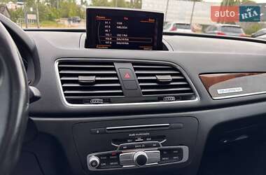 Внедорожник / Кроссовер Audi Q3 2017 в 
