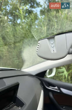 Внедорожник / Кроссовер Audi Q3 2012 в 
