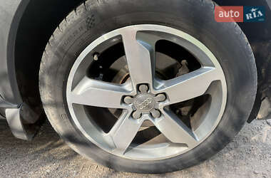 Внедорожник / Кроссовер Audi Q3 2012 в 