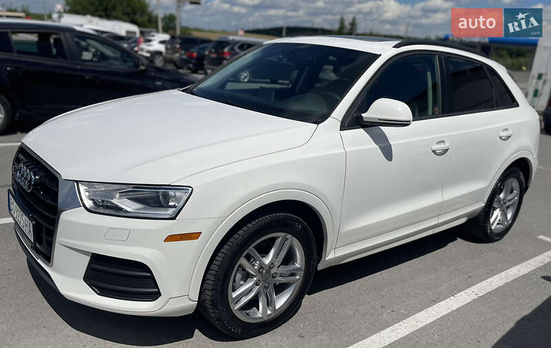 Позашляховик / Кросовер Audi Q3 2016 в Тернополі