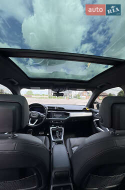 Внедорожник / Кроссовер Audi Q3 2020 в 