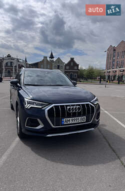 Внедорожник / Кроссовер Audi Q3 2020 в 