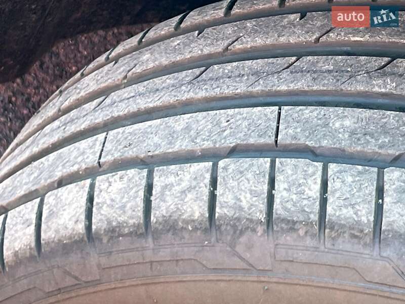 Внедорожник / Кроссовер Audi Q3 2024 в Киеве