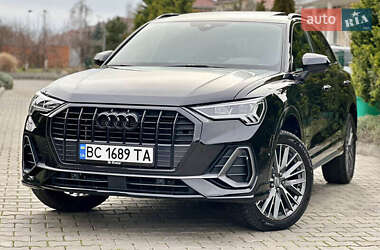 Внедорожник / Кроссовер Audi Q3 2020 в Киеве