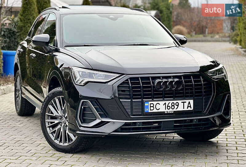 Внедорожник / Кроссовер Audi Q3 2020 в Киеве