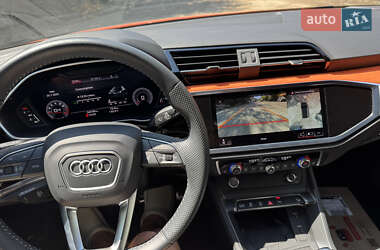 Внедорожник / Кроссовер Audi Q3 2019 в 