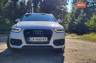 Внедорожник / Кроссовер Audi Q3 2015 в 