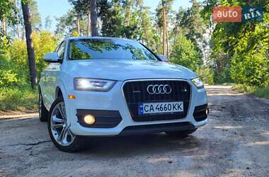 Внедорожник / Кроссовер Audi Q3 2015 в 