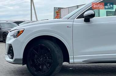 Внедорожник / Кроссовер Audi Q3 2020 в 