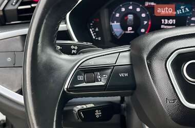 Внедорожник / Кроссовер Audi Q3 2020 в 