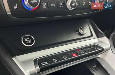 Внедорожник / Кроссовер Audi Q3 2020 в 