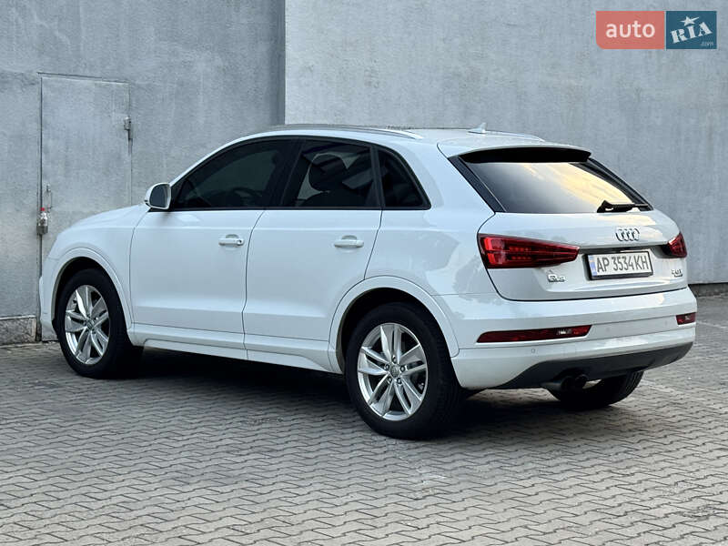 Внедорожник / Кроссовер Audi Q3 2016 в Запорожье