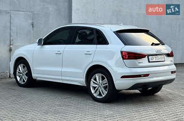 Позашляховик / Кросовер Audi Q3 2016 в 