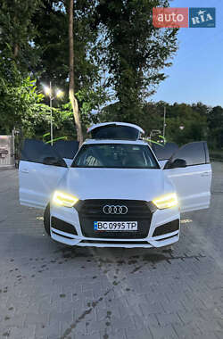 Внедорожник / Кроссовер Audi Q3 2017 в 