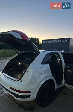Внедорожник / Кроссовер Audi Q3 2017 в 