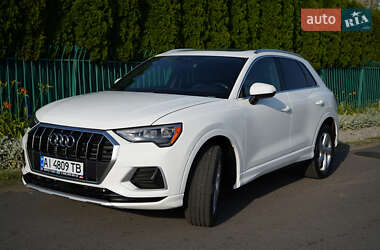 Внедорожник / Кроссовер Audi Q3 2019 в 