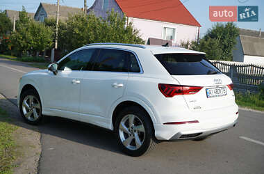 Внедорожник / Кроссовер Audi Q3 2019 в 