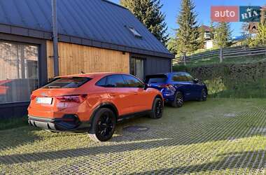 Позашляховик / Кросовер Audi Q3 2020 в 